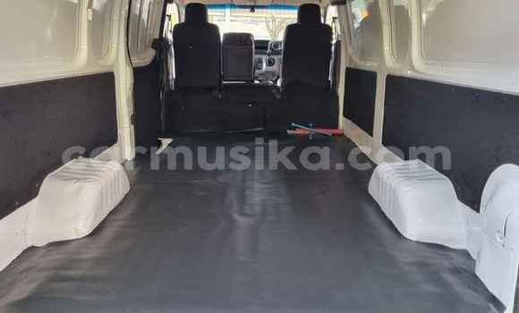 Tenga Tsaru Nissan Nv350 Chena Mota in Beitbridge in Matabeleland South Tenga Tsaru Nissan Nv350 Chena Mota in Beitbridge in Matabeleland South