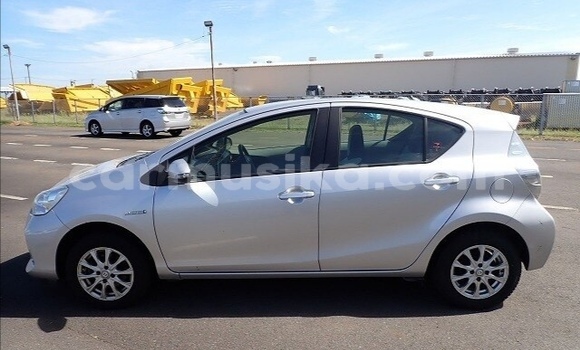 Tenga Tsaru Toyota Vitz Sirivha Mota in Beitbridge in Matabeleland South Tenga Tsaru Toyota Vitz Sirivha Mota in Beitbridge in Matabeleland South