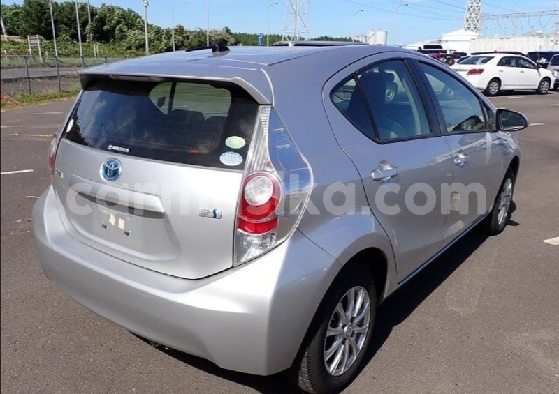 Big with watermark toyota vitz matabeleland south beitbridge 34140