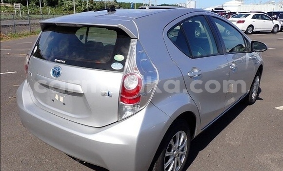 Tenga Tsaru Toyota Vitz Sirivha Mota in Beitbridge in Matabeleland South Tenga Tsaru Toyota Vitz Sirivha Mota in Beitbridge in Matabeleland South