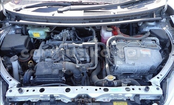 Tenga Tsaru Toyota Vitz Sirivha Mota in Beitbridge in Matabeleland South Tenga Tsaru Toyota Vitz Sirivha Mota in Beitbridge in Matabeleland South