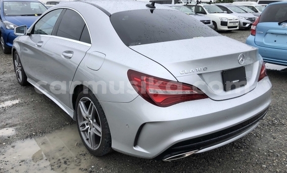 Acheter Occasion Voiture Mercedes‒Benz C–Class Gris à Beitbridge, Matabeleland South Acheter Occasion Voiture Mercedes‒Benz C–Class Gris à Beitbridge, Matabeleland South