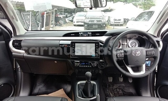 Acheter Occasion Voiture Toyota Hilux Gris à Beitbridge, Matabeleland South Acheter Occasion Voiture Toyota Hilux Gris à Beitbridge, Matabeleland South