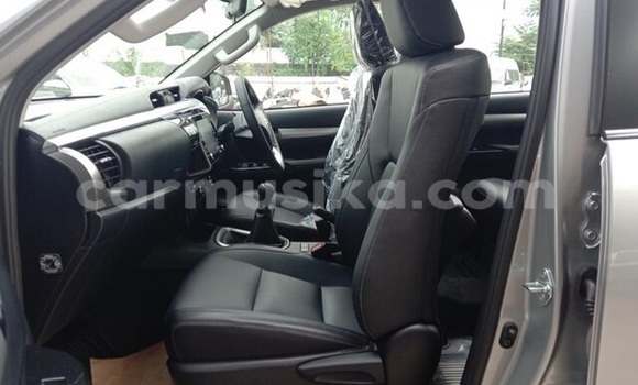 Acheter Occasion Voiture Toyota Hilux Gris à Beitbridge, Matabeleland South Acheter Occasion Voiture Toyota Hilux Gris à Beitbridge, Matabeleland South
