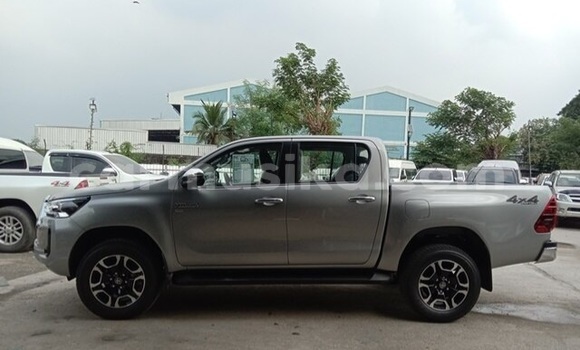 Acheter Occasion Voiture Toyota Hilux Gris à Beitbridge, Matabeleland South Acheter Occasion Voiture Toyota Hilux Gris à Beitbridge, Matabeleland South