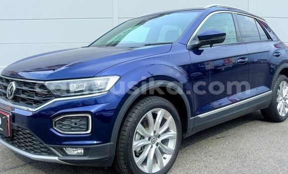 Buy Used Volkswagen T-Roc Blue Car in Harare in Harare Buy Used Volkswagen T-Roc Blue Car in Harare in Harare