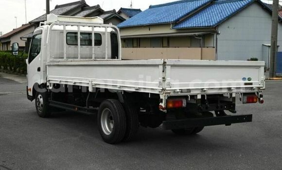 Acheter Occasion Utilitaire Toyota Dyna Blanc à Beitbridge, Matabeleland South Acheter Occasion Utilitaire Toyota Dyna Blanc à Beitbridge, Matabeleland South