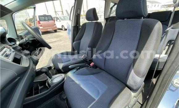 Acheter Occasion Voiture Honda Fit Bleu à Beitbridge, Matabeleland South Acheter Occasion Voiture Honda Fit Bleu à Beitbridge, Matabeleland South