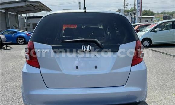 Acheter Occasion Voiture Honda Fit Bleu à Beitbridge, Matabeleland South Acheter Occasion Voiture Honda Fit Bleu à Beitbridge, Matabeleland South