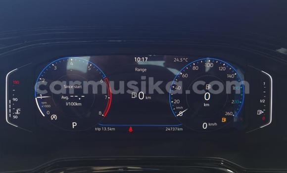 Nunua Ilio tumika Volkswagen Touareg Fedha Gari ndani ya Beitbridge nchini Matabeleland Kusini Nunua Ilio tumika Volkswagen Touareg Fedha Gari ndani ya Beitbridge nchini Matabeleland Kusini