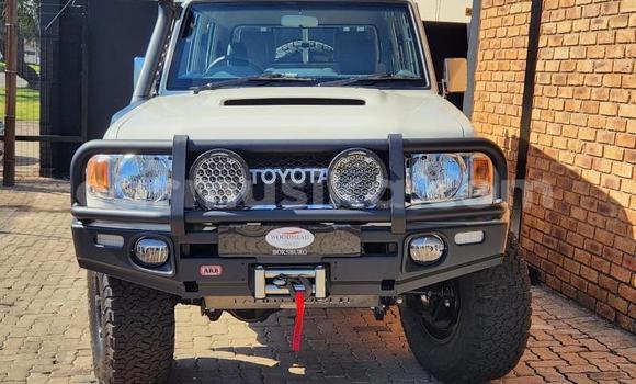 Tenga Tsaru Toyota Land Cruiser Zvimwe Mota in Harare in Harare Tenga Tsaru Toyota Land Cruiser Zvimwe Mota in Harare in Harare