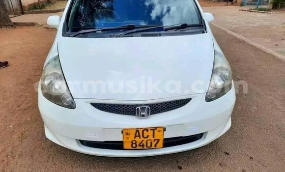 Buy Used Honda Fit White Car in Bulawayo in Bulawayo