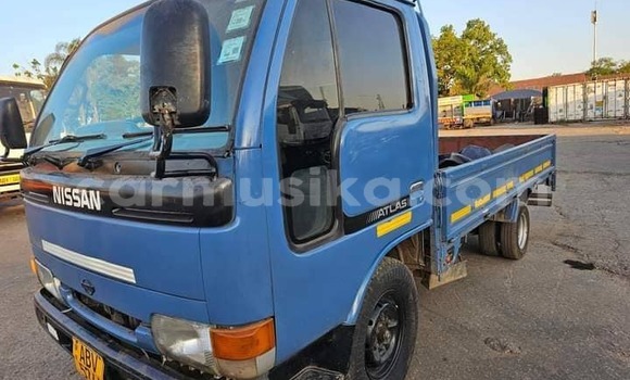 Acheter Occasion Utilitaire Nissan Evalia Autre à Chegutu, Mashonaland West Acheter Occasion Utilitaire Nissan Evalia Autre à Chegutu, Mashonaland West