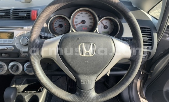 Acheter Occasion Voiture Honda Fit Gris à Beitbridge, Matabeleland South Acheter Occasion Voiture Honda Fit Gris à Beitbridge, Matabeleland South