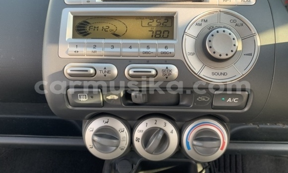 Acheter Occasion Voiture Honda Fit Gris à Beitbridge, Matabeleland South Acheter Occasion Voiture Honda Fit Gris à Beitbridge, Matabeleland South