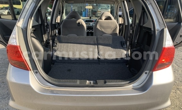 Acheter Occasion Voiture Honda Fit Gris à Beitbridge, Matabeleland South Acheter Occasion Voiture Honda Fit Gris à Beitbridge, Matabeleland South