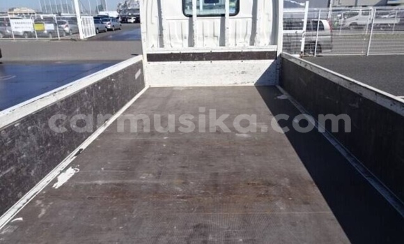 Acheter Occasion Utilitaire Toyota Dyna Blanc à Beitbridge, Matabeleland South Acheter Occasion Utilitaire Toyota Dyna Blanc à Beitbridge, Matabeleland South