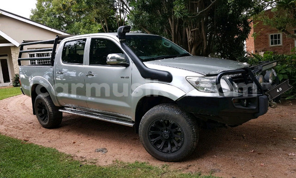 Buy Used Toyota Hilux Silver Car in Bulawayo in Bulawayo Buy Used Toyota Hilux Silver Car in Bulawayo in Bulawayo