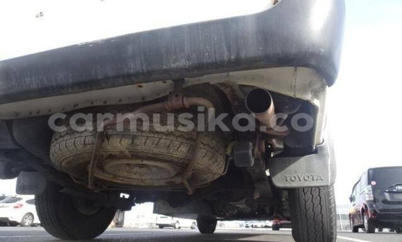 Acheter Occasion Voiture Toyota Hiace Blanc à Beitbridge, Matabeleland South Acheter Occasion Voiture Toyota Hiace Blanc à Beitbridge, Matabeleland South