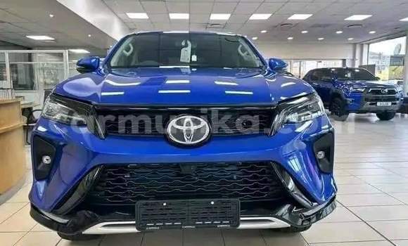 Buy Used Toyota Fortuner Blue Car in Beitbridge in Matabeleland South