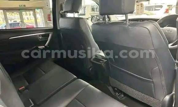 Acheter Occasion Voiture Toyota Fortuner Bleu à Beitbridge, Matabeleland South Acheter Occasion Voiture Toyota Fortuner Bleu à Beitbridge, Matabeleland South