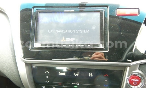 Acheter Occasion Voiture Honda Grace Gris à Beitbridge, Matabeleland South Acheter Occasion Voiture Honda Grace Gris à Beitbridge, Matabeleland South