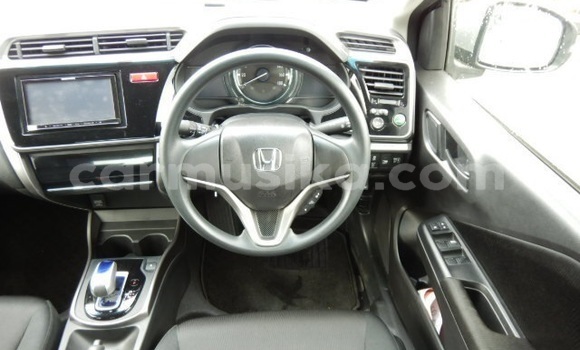 Acheter Occasion Voiture Honda Grace Gris à Beitbridge, Matabeleland South Acheter Occasion Voiture Honda Grace Gris à Beitbridge, Matabeleland South