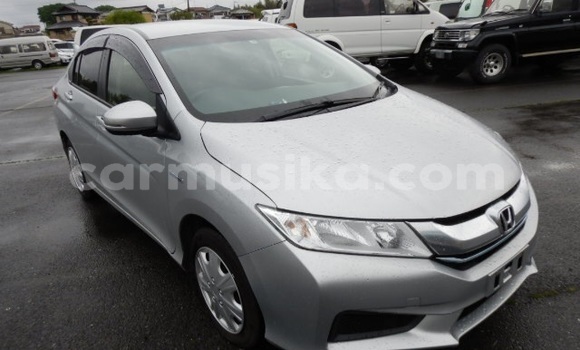 Acheter Occasion Voiture Honda Grace Gris à Beitbridge, Matabeleland South Acheter Occasion Voiture Honda Grace Gris à Beitbridge, Matabeleland South