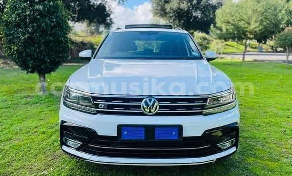 Nunua Ilio tumika Volkswagen Tiguan Nyeupe Gari ndani ya Beitbridge nchini Matabeleland Kusini