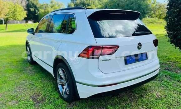 Acheter Occasion Voiture Volkswagen Tiguan Blanc à Beitbridge, Matabeleland South Acheter Occasion Voiture Volkswagen Tiguan Blanc à Beitbridge, Matabeleland South