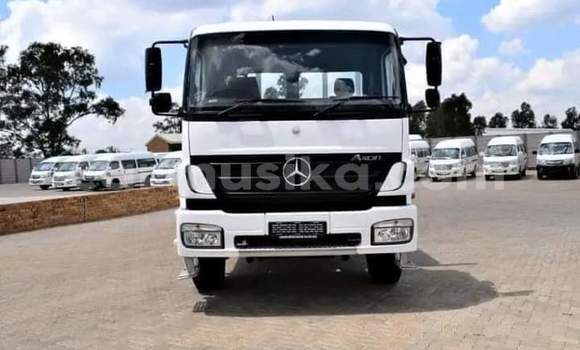 Buy Used Mercedes‒Benz A–Class White Car in Beitbridge in Matabeleland South