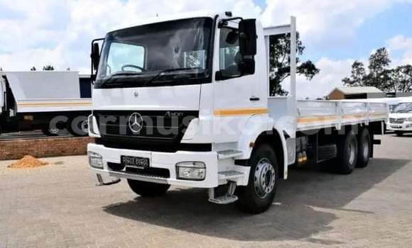 Acheter Occasion Voiture Mercedes‒Benz A–Class Blanc à Beitbridge, Matabeleland South Acheter Occasion Voiture Mercedes‒Benz A–Class Blanc à Beitbridge, Matabeleland South