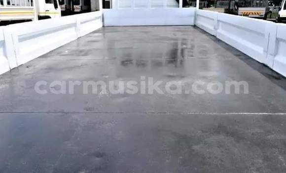 Acheter Occasion Voiture Mercedes‒Benz A–Class Blanc à Beitbridge, Matabeleland South Acheter Occasion Voiture Mercedes‒Benz A–Class Blanc à Beitbridge, Matabeleland South