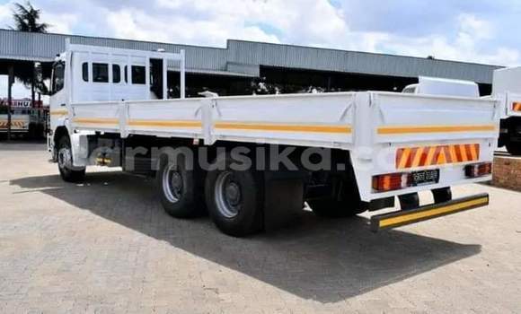 Acheter Occasion Voiture Mercedes‒Benz A–Class Blanc à Beitbridge, Matabeleland South Acheter Occasion Voiture Mercedes‒Benz A–Class Blanc à Beitbridge, Matabeleland South