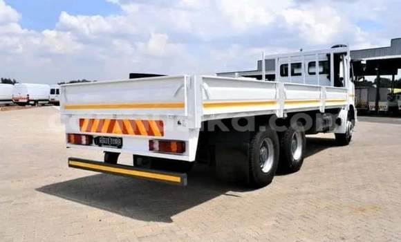 Acheter Occasion Voiture Mercedes‒Benz A–Class Blanc à Beitbridge, Matabeleland South Acheter Occasion Voiture Mercedes‒Benz A–Class Blanc à Beitbridge, Matabeleland South