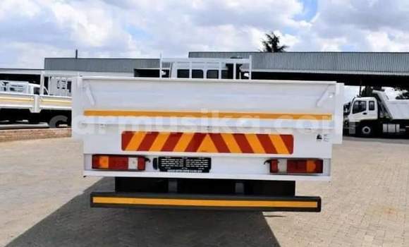 Acheter Occasion Voiture Mercedes‒Benz A–Class Blanc à Beitbridge, Matabeleland South Acheter Occasion Voiture Mercedes‒Benz A–Class Blanc à Beitbridge, Matabeleland South