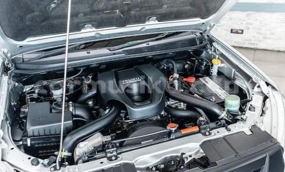 Acheter Occasion Voiture Isuzu D–MAX Gris à Beitbridge, Matabeleland South Acheter Occasion Voiture Isuzu D–MAX Gris à Beitbridge, Matabeleland South