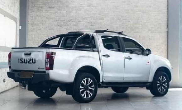 Acheter Occasion Voiture Isuzu D–MAX Gris à Beitbridge, Matabeleland South Acheter Occasion Voiture Isuzu D–MAX Gris à Beitbridge, Matabeleland South