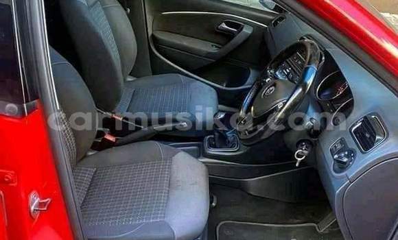 Acheter Occasion Voiture Volkswagen Polo Rouge à Beitbridge, Matabeleland South Acheter Occasion Voiture Volkswagen Polo Rouge à Beitbridge, Matabeleland South