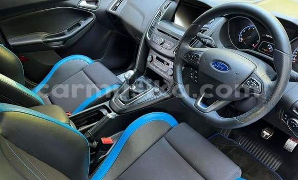 Acheter Occasion Voiture Ford Focus RS Bleu à Beitbridge, Matabeleland South Acheter Occasion Voiture Ford Focus RS Bleu à Beitbridge, Matabeleland South
