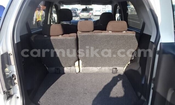 Acheter Occasion Voiture Toyota Rush Blanc à Beitbridge, Matabeleland South Acheter Occasion Voiture Toyota Rush Blanc à Beitbridge, Matabeleland South