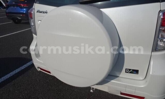 Acheter Occasion Voiture Toyota Rush Blanc à Beitbridge, Matabeleland South Acheter Occasion Voiture Toyota Rush Blanc à Beitbridge, Matabeleland South