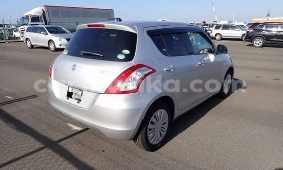 Nunua Ilio tumika Suzuki Swift Fedha Gari ndani ya Beitbridge nchini Matabeleland Kusini Nunua Ilio tumika Suzuki Swift Fedha Gari ndani ya Beitbridge nchini Matabeleland Kusini