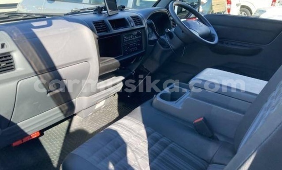 Acheter Occasion Voiture Mazda Bongo Gris à Beitbridge, Matabeleland South Acheter Occasion Voiture Mazda Bongo Gris à Beitbridge, Matabeleland South