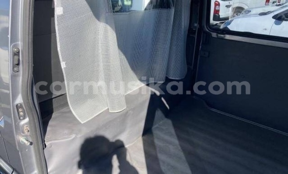 Acheter Occasion Voiture Mazda Bongo Gris à Beitbridge, Matabeleland South Acheter Occasion Voiture Mazda Bongo Gris à Beitbridge, Matabeleland South