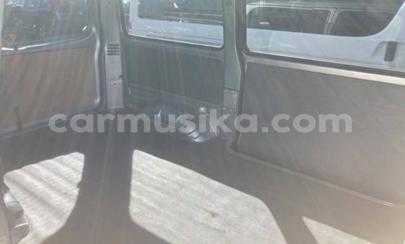 Acheter Occasion Voiture Mazda Bongo Gris à Beitbridge, Matabeleland South Acheter Occasion Voiture Mazda Bongo Gris à Beitbridge, Matabeleland South