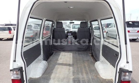 Acheter Occasion Voiture Nissan Vanette Blanc à Beitbridge, Matabeleland South Acheter Occasion Voiture Nissan Vanette Blanc à Beitbridge, Matabeleland South