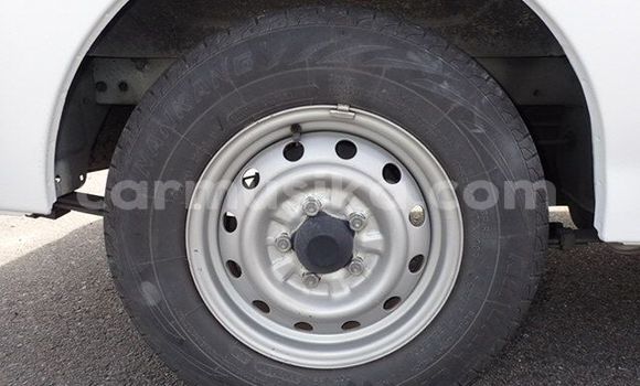 Acheter Occasion Voiture Nissan Vanette Blanc à Beitbridge, Matabeleland South Acheter Occasion Voiture Nissan Vanette Blanc à Beitbridge, Matabeleland South