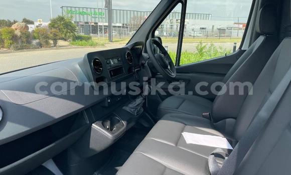 Acheter Occasion Voiture Mercedes Viano Blanc à Beitbridge, Matabeleland South Acheter Occasion Voiture Mercedes Viano Blanc à Beitbridge, Matabeleland South