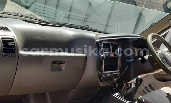 Nunua Ilio tumika Hyundai H200 Nyeupe Gari ndani ya Beitbridge nchini Matabeleland Kusini Nunua Ilio tumika Hyundai H200 Nyeupe Gari ndani ya Beitbridge nchini Matabeleland Kusini